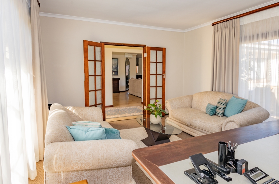 4 Bedroom Property for Sale in Sonstraal Western Cape